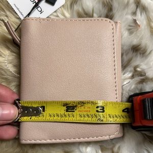 mundi | Bags | Mundi Expandable Nude Wallet With Tags | Poshmark